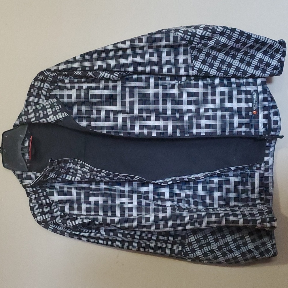 Misty mountain outerwear size medium